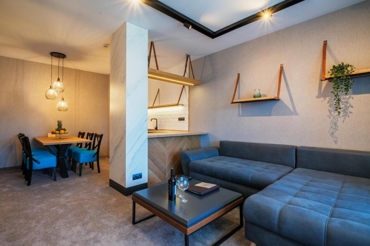 Spa Complex Belchin Spring ภายนอก รูปภาพ