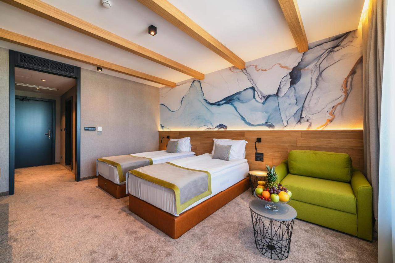 Spa Complex Belchin Spring ภายนอก รูปภาพ