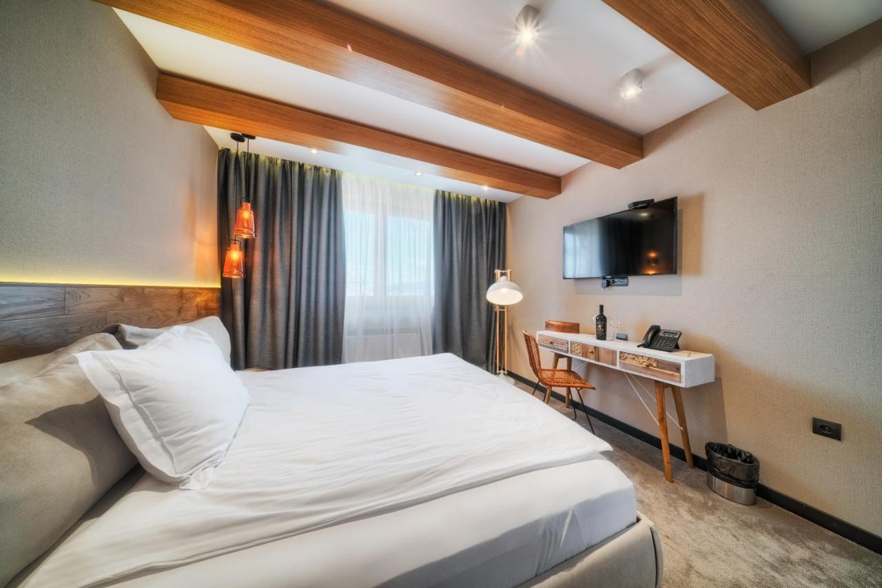 Spa Complex Belchin Spring ภายนอก รูปภาพ